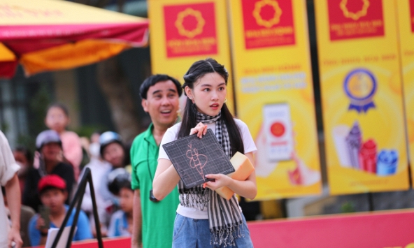 Quyền Linh nhắc con gái: “Cha sẽ không bênh hay mắt nhắm mắt mở để con ăn gian nữa”