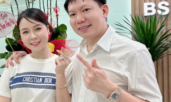 Netizen tò mò mối quan hệ giữa bác sĩ Thịnh và Sam, bạn thân ra mặt lên tiếng làm rõ