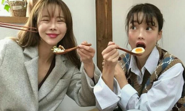 Phụ nữ rối loạn nội tiết tố ăn ngay 4 thực phẩm màu vàng để cân bằng