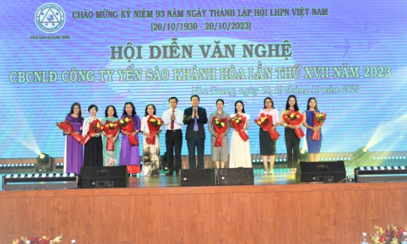 Công ty Yến Sào Khánh Hòa: Tưng bừng hội diễn văn nghệ chào mừng ngày thành lập Hội LHPN Việt Nam