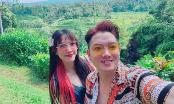 Đi tán gái bị chê nghèo, vài năm sau trai quê khiến cả họ mát mặt, tự tin rước vợ đẹp