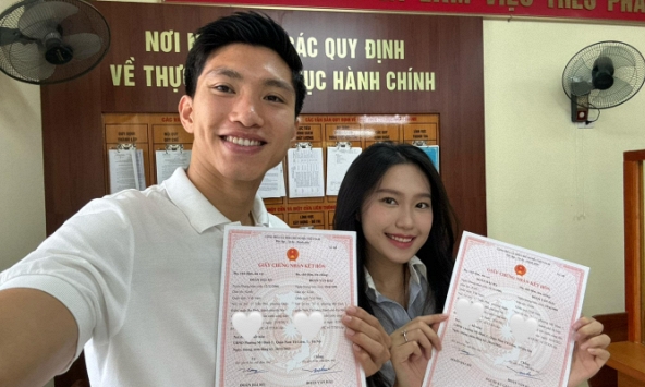 Người đẹp Hoa hậu Việt Nam và cầu thủ Đoàn Văn Hậu đã đăng ký kết hôn