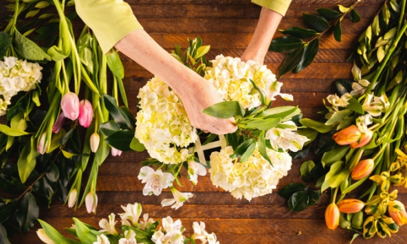 9 lời khuyên để bạn có thể cắm hoa đẹp