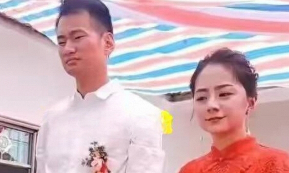 Mẹ đơn thân tái hôn với trai trẻ, ngày cưới chú rể sốc ngang vì bí mật đằng sau chiếc váy