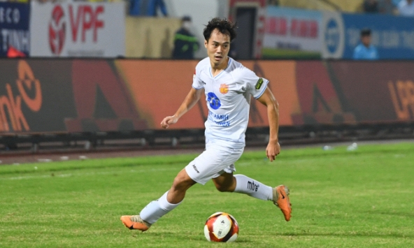 Báo Trung Quốc khen ngợi bước ngoặt quan trọng của bóng đá Việt Nam