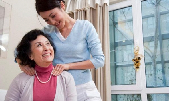 Mẹ chồng ở nhà 10 năm không đóng góp, bà vừa qua đời thì nàng dâu nhận được thông báo từ ngân hàng