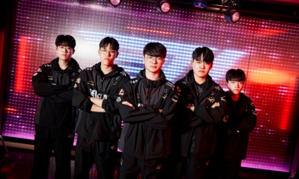 Gumayusi hạ gục cả đội BLG nhưng khán giả chỉ ra 2 cái tên quan trọng nhất bên T1