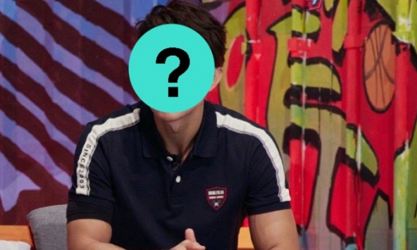 Lương Sơn Bá đẹp trai nhất màn ảnh U50 vẫn trẻ khó tin, bị đuổi khỏi showbiz vì giấu fan lấy vợ suốt 10 năm