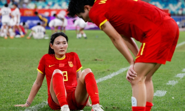 Tuyển Trung Quốc nhận thêm tin xấu tại vòng loại Olympic, nguy cơ bị loại sớm bởi Hàn Quốc và Triều Tiên