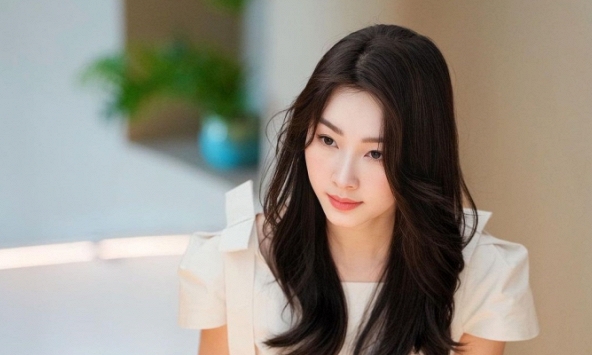 Đặng Thu Thảo khoe nhan sắc nhẹ nhàng, chuẩn phong thái 'nàng dâu hào môn'