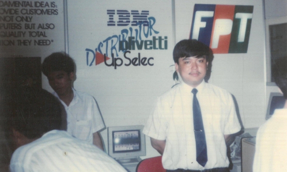 Sếp Hoàng Nam Tiến tiết lộ nhân vật khiến ông biết ơn cả đời, không họ hàng thân thích vẫn gọi 'anh Hai' 