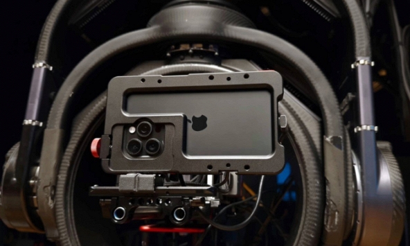 Bí kíp quay phim sự kiện Scary Fast bằng iPhone 15 Pro Max của Apple: Dàn đèn hơn 2 tỷ, trang thiết bị hỗ trợ tiêu chuẩn như studio lớn
