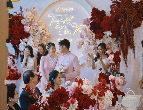 'Chơi' màu đỏ một cách điệu nghệ như đám cưới Puka, dưới đây là các gợi ý bạn có thể học hỏi