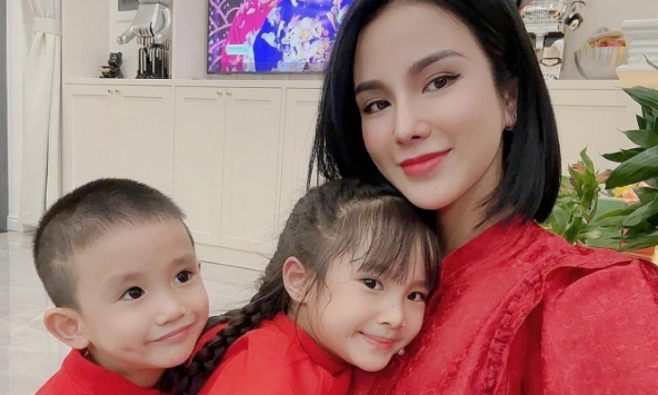 'Soi' ảnh Diệp Lâm Anh cho con đi chơi, nhiều người phát hiện một cách 'ngon, bổ, rẻ' giúp con vừa tự tin vừa có AQ cao vút