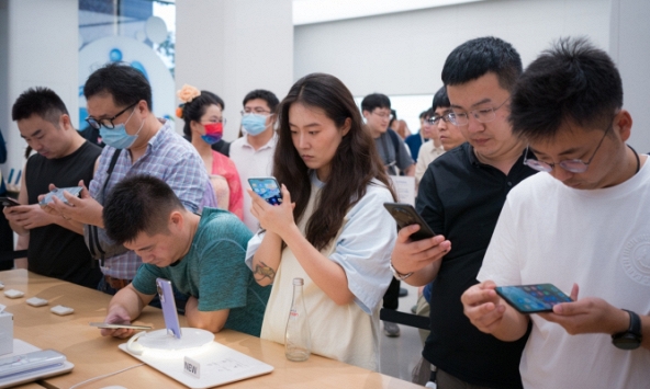 Huawei như 'phương hoàng tái sinh', lập kỳ tích xuất thần ở Trung Quốc: Ai nói iPhone 15 mới là nhất?
