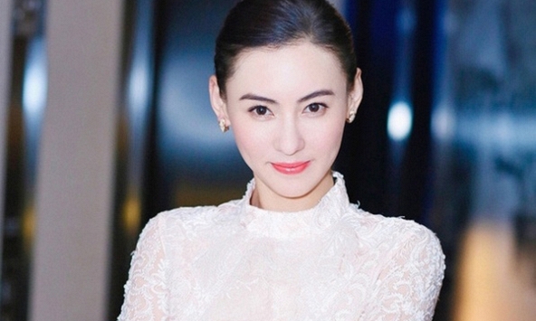 Trương Bá Chi lần đầu nói về thông tin mắc ung thư, bị Tạ Đình Phong chiếm quyền nuôi con