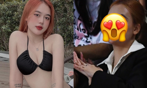 Vợ trung vệ U23 Việt Nam đến cổ vũ chồng, trên mạng xinh như búp bê, ngoài đời nhan sắc thế nào đây