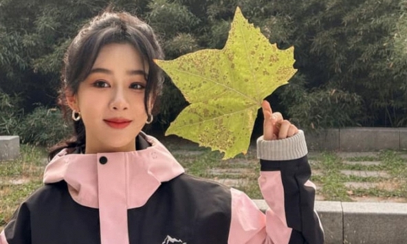 Buồn cho Dương Tử, lên hot search vì photoshop chỉnh ảnh... cong cả gạch