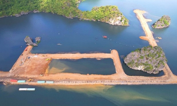 Vụ lấn biển Hạ Long làm biệt thự liền kề: Bộ Văn hóa đề nghị Quảng Ninh bảo vệ di sản