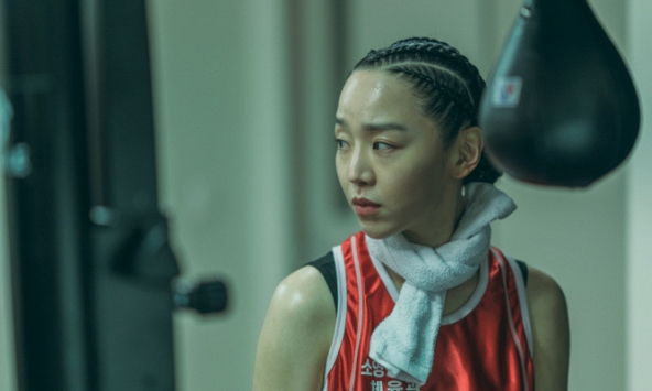 Cô giáo em là số 1: Lên án bạo lực học đường và vấn nạn lạm dụng quyền lực phụ huynh tại Hàn Quốc