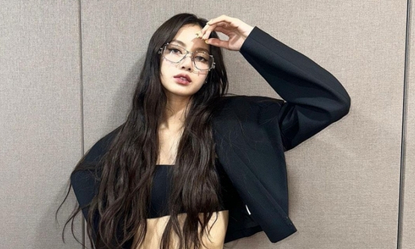 Lisa vướng nghi vấn bị phân biệt đối xử với các thành viên BLACKPINK vì không gia hạn hợp đồng, YG chính thức lên tiếng 
