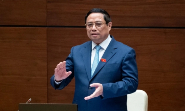 Thủ tướng: Tinh giản biên chế, tiết kiệm các khoản chi để đảm bảo lương cho người lao động