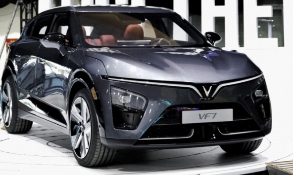 Phân hạng VF 6, VF 7 'nóng': Hãng xe lớn nhất châu Âu quyết 'đánh phá' nhưng VinFast sẽ đi trước vài năm