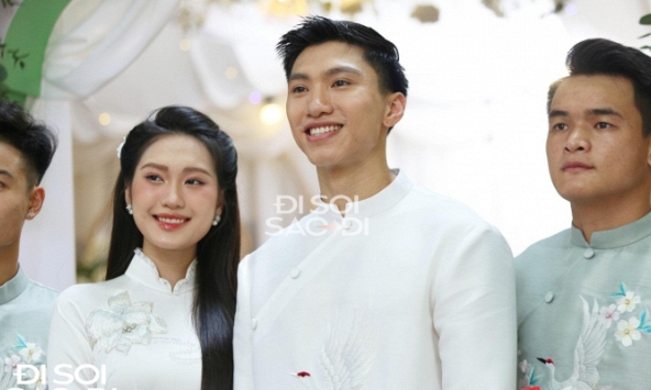 Văn Hậu và Hải My xuất hiện tình tứ tại đám hỏi, visual đỉnh cao hút mọi ánh nhìn