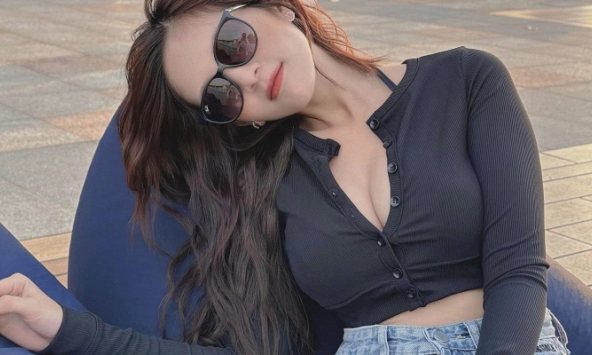 'Zoom' cận cảnh bộ đôi gái xinh GenZ, nhan sắc cỡ nào mà làm mưa làm gió phim Việt giờ vàng?