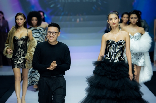 Cao Thiên Trang có màn tái xuất đầy ngoạn mục tại show thời trang 