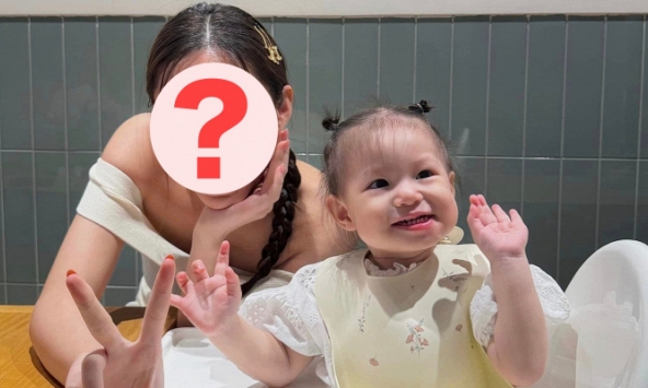 Hoa hậu Vbiz nhập hội fan cuồng 'idol' bé Pam, khoảnh khắc chung khung hình gây sốt MXH 