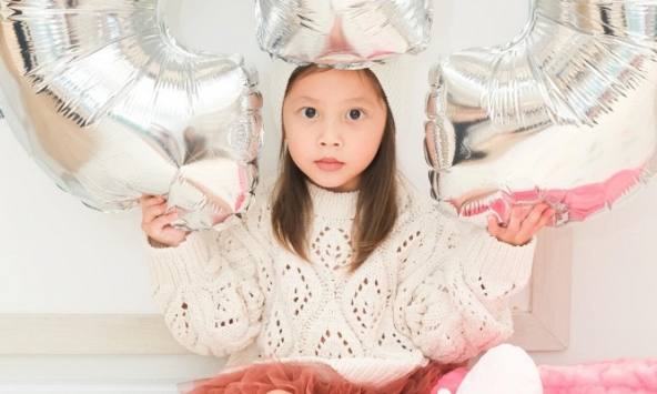 Lisa có phản ứng lạ khi Hồ Ngọc Hà muốn quay clip, người hâm mộ liền lo lắng một điều