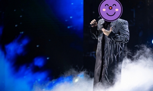 Nể 1 nam ca sĩ: hôm trước diễn show 30 bài ở Hà Nội, hôm sau 'đọ giọng' với dàn Diva ở TP.HCM!