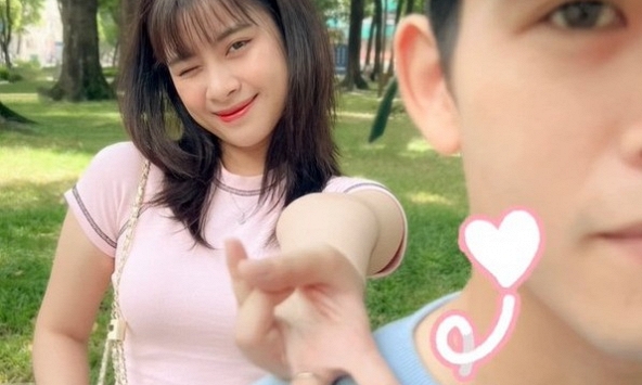 Hướng dẫn tips chụp ảnh couple cấp tốc dành cho các chàng, lưu về học ngay đảm bảo được điểm cộng từ bạn gái