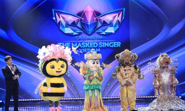 Bắt top 3 lộ diện tại concert, Ca Sĩ Mặt Nạ mùa 2 tiếp tục bị khán giả 'ném đá' vì cố chấp!