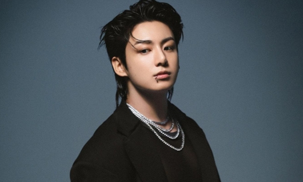 Trang phê bình âm nhạc lớn nhất Hàn Quốc gây tranh cãi vì chê album Jung Kook nhưng chấm cao bài hát “chất lượng thấp”?