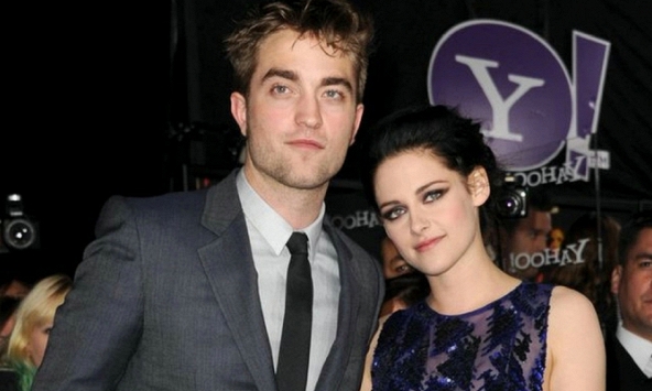Kristen Stewart bỗng dự sinh nhật Robert Pattinson dù không được mời, thái độ ra sao trong lần tái hợp 10 năm sau bê bối ngoại tình?