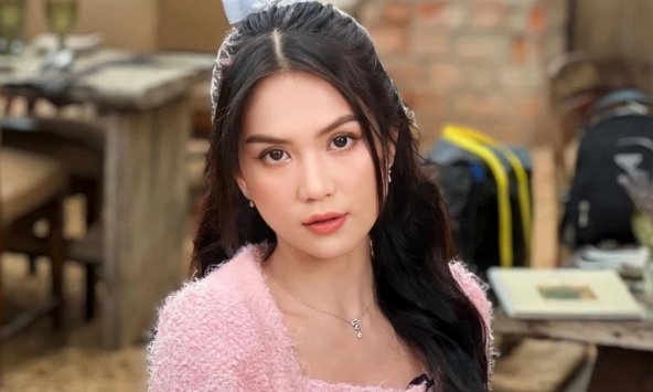 Phía Ngọc Trinh có động thái lạ trên Fanpage gần 6 triệu người theo dõi sau 1 ngày mở lại 