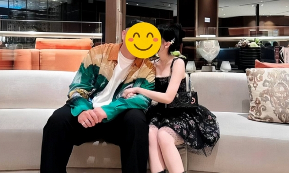 Vợ chồng 'ông trùm' điện tử tiết lộ mối quan hệ với con dâu, đưa ra 3 điều kiện trước khi con trai cưới vợ