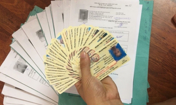 Bộ trưởng Công an lý giải việc cần đổi giấy phép lái xe giấy sang thẻ nhựa PET