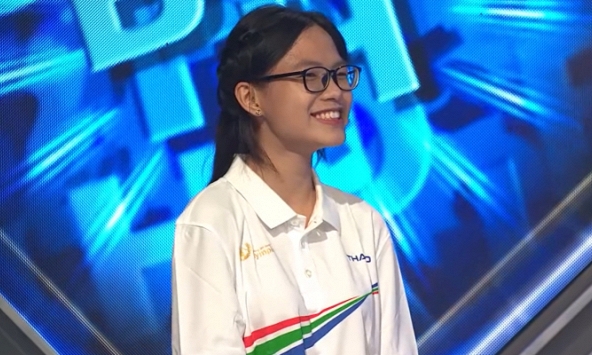 Dẫn đầu đoàn leo núi  tất cả các phần thi, nữ sinh Hà Nội giành chiến thắng Olympia cực thuyết phục 