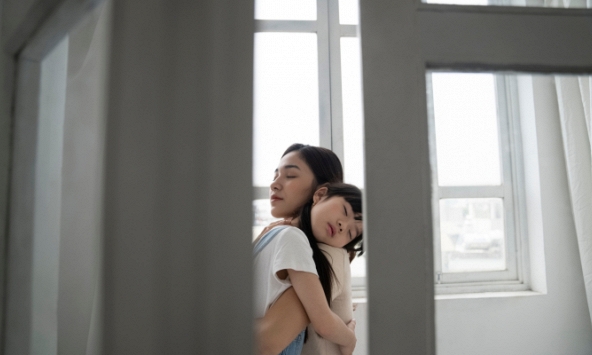 Đau lòng khi chính tôi là nguyên nhân khiến con bị ông bà nội chê trách