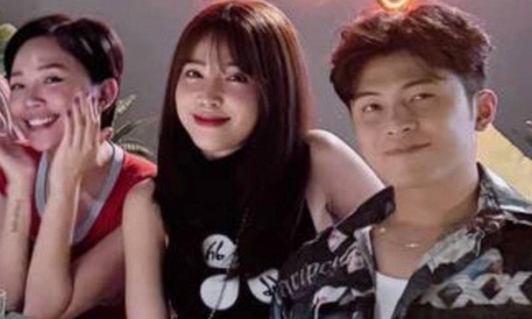 Puka lộ diện tròn trịa và còn có hành động đáng nghi giữa tin đồn đang mang thai con đầu lòng