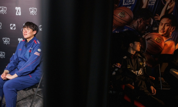 Faker gửi lời khen các tuyển thủ JDG, khẳng định LPL có một yếu tố rất mạnh