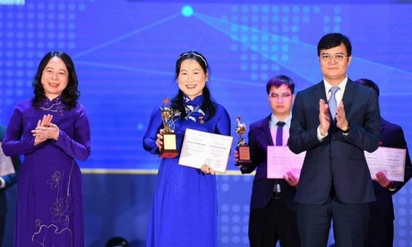 Nữ giảng viên Đại học Quốc gia TPHCM ghi tên mình vào những giải thưởng lớn trong nước và quốc tế