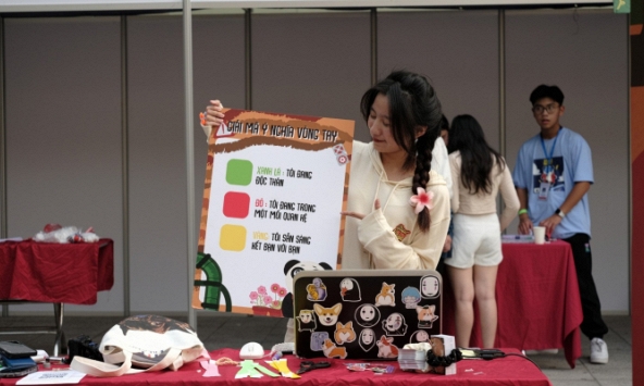 Khi học sinh Hà Nội tổ chức chương trình về bảo vệ môi trường, xịn xò đến mức ai cũng mê