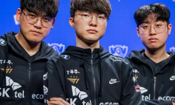 Zeus chuẩn bị 'Tahm Kench Đường Trên' nhưng không được sử dụng, hóa ra từng 'bóp' Gumayusi