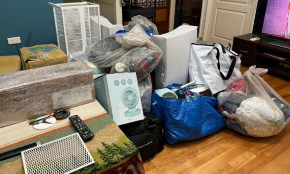 Bỏ hơn 100 món đồ trước khi chuyển nhà, tôi nhận ra 3 bí quyết 'dễ như ăn kẹo' để bắt đầu chi tiêu thông minh hơn