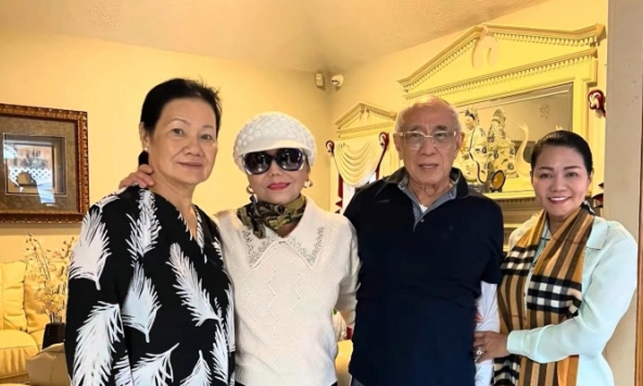 Danh ca Thanh Tuyền tuổi 75: Vẫn đắt show, sống cùng chồng ngoài 90 tuổi trong biệt thự tại Mỹ
