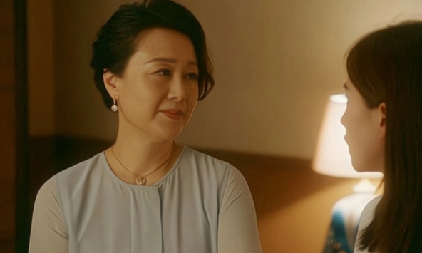 Sau đám cưới của anh trai, bố mẹ tôi ngập trong nợ nần